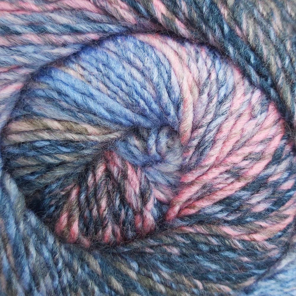 Moira's Twisted Crochet Cowl